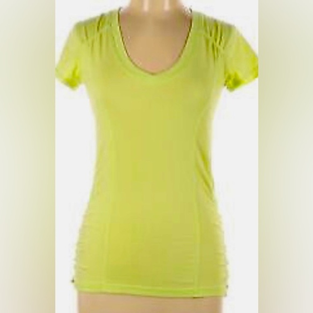 NWOT Zella Z6 Ruched Short Sleeve Tee-Women’s Medium